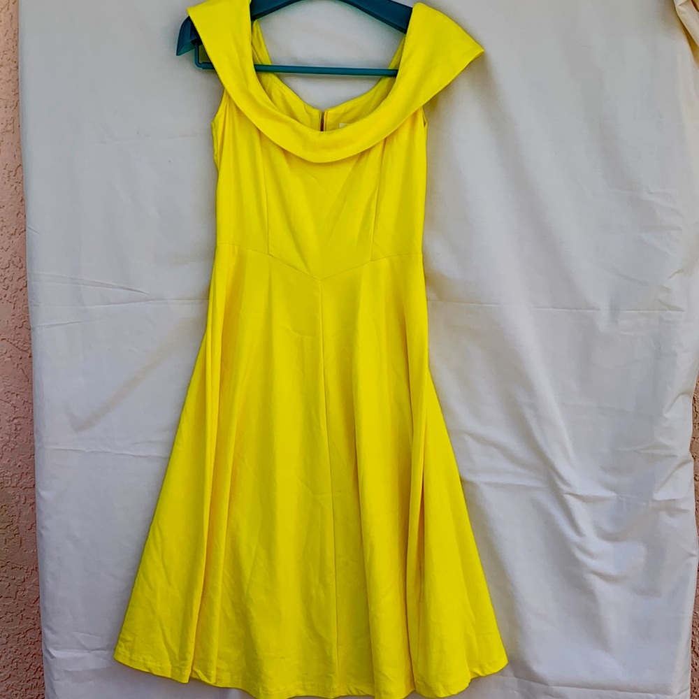 Muxxn boutique yellow size med dress